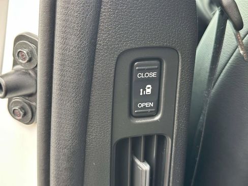 Certified 2025 Honda Odyssey EX-L image 13