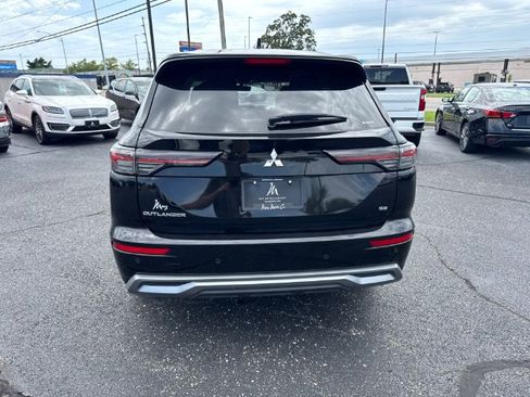 Used 2025 Mitsubishi Outlander SE AWD/4WD image 6