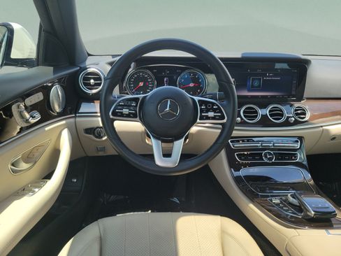 Used 2019 Mercedes-Benz E 300 image 9