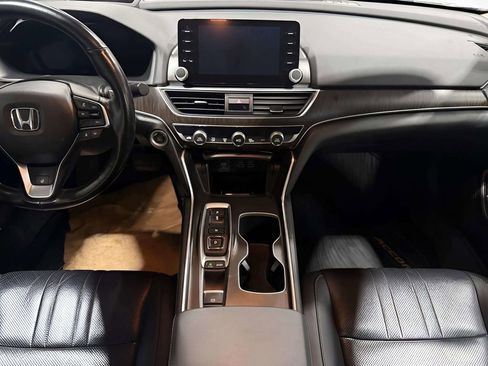 Used 2022 Honda Accord Touring image 32
