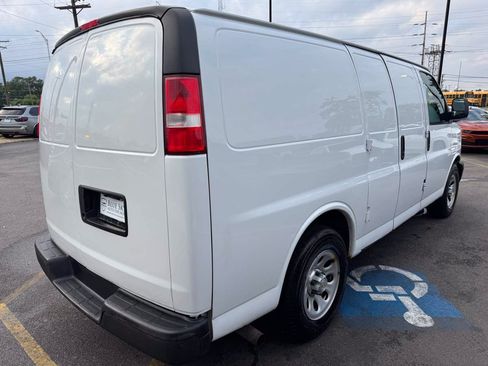 Used 2014 Chevrolet Express 1500 RWD image 5