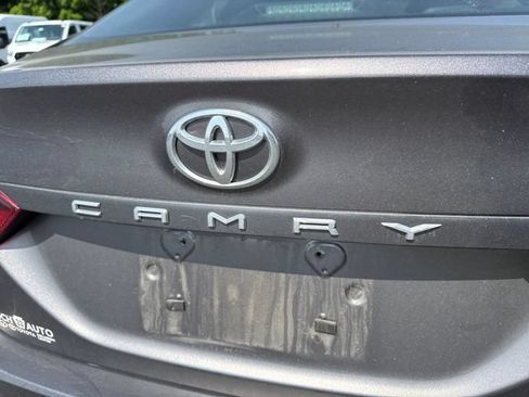 Used 2022 Toyota Camry LE FWD image 17
