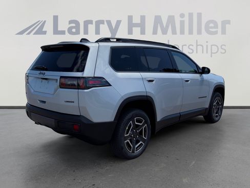 New 2026 Jeep Cherokee Laredo AWD/4WD image 6