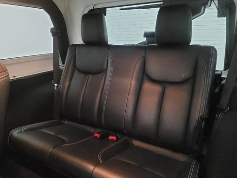 Used 2014 Jeep Wrangler Polar Edition image 18