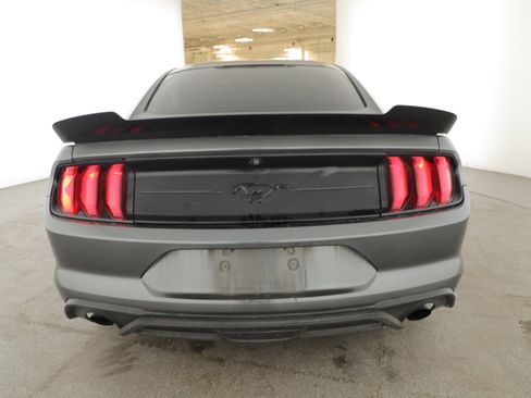 Used 2018 Ford Mustang Coupe w/ Black Accent Pkg image 4