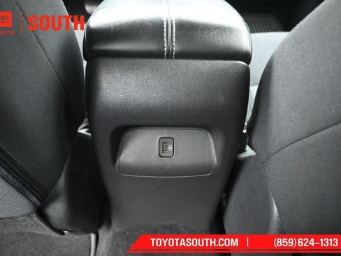 Used 2021 Nissan Sentra SV FWD image 23