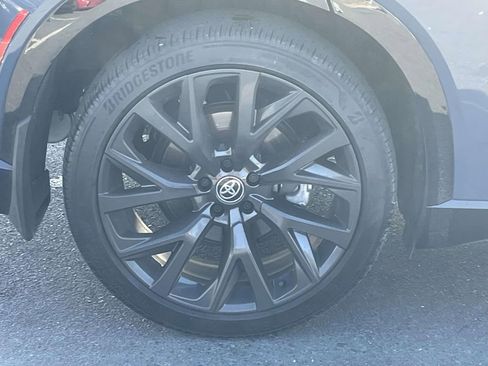 Used 2025 Toyota Crown Signia image 13