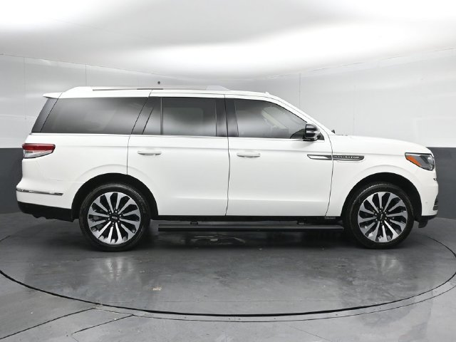 Certified 2023 Lincoln Navigator Reserve RWD image 8