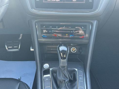 Used 2024 Volkswagen Tiguan SE R-Line FWD image 18