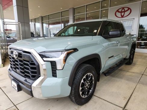 Used 2025 Toyota Tundra SR5 w/ TRD Off-Road Package AWD/4WD image 6