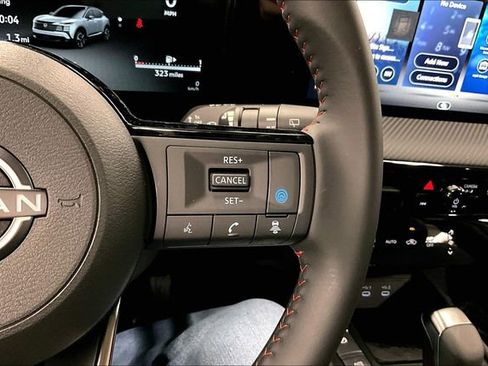New 2026 Nissan Kicks SR AWD/4WD image 25
