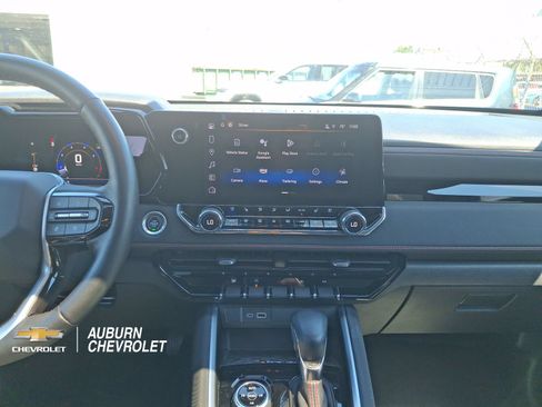 Used 2023 Chevrolet Colorado Z71 w/ Z71 Convenience Package 2 AWD/4WD image 11