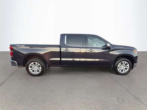 Used 2023 Chevrolet Silverado 1500 LTZ w/ LTZ Premium Package AWD/4WD image 3