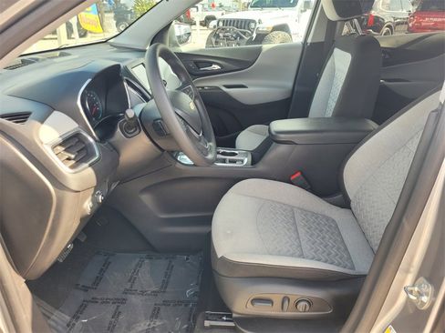 Certified 2023 Chevrolet Equinox LS w/ LS Convenience Package image 5