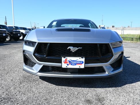 New 2026 Ford Mustang GT RWD image 8