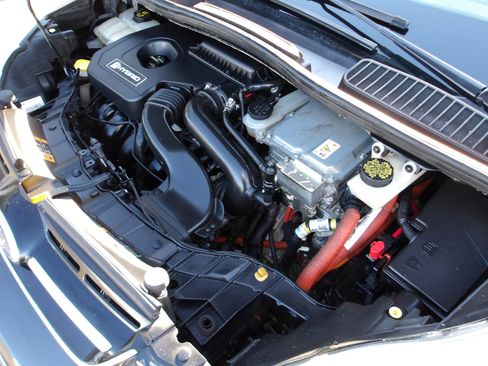 Used 2013 Ford C-MAX SEL image 23