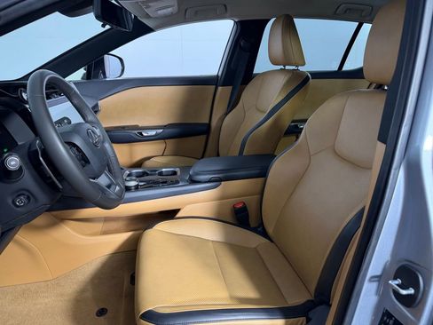 Used 2024 Lexus RZ 300e Premium w/ Technology Package image 21