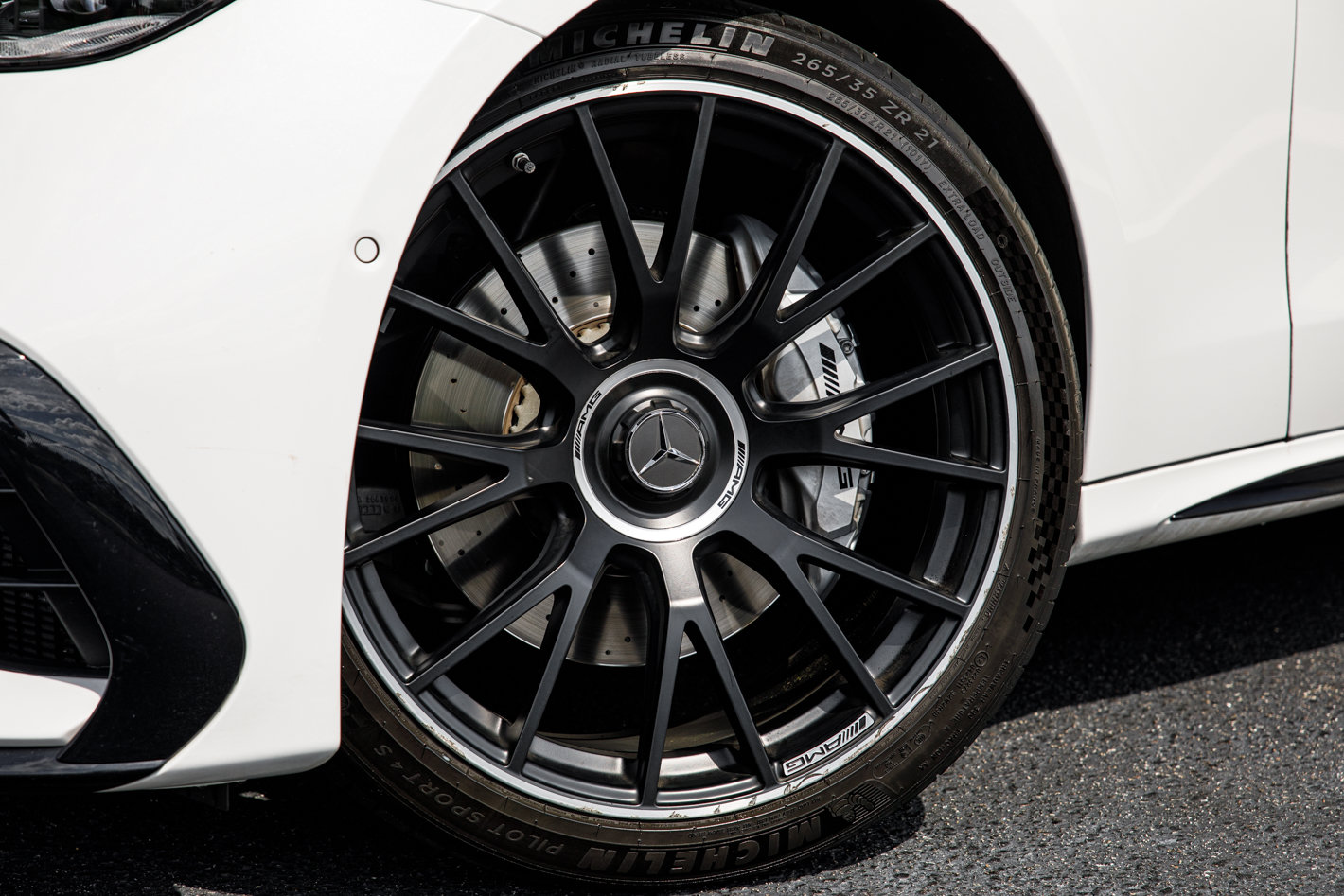 Used 2026 Mercedes-Benz E 53 AMG e 4MATIC Sedan image 2