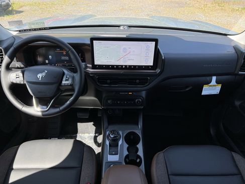 New 2026 Ford Bronco Sport Outer Banks w/ Outer Banks Tech Package+ AWD/4WD image 23