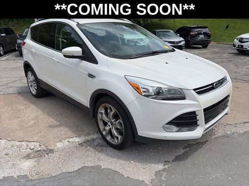 Used 2013 Ford Escape Titanium w/ Parking Technology Pkg FWD image 3