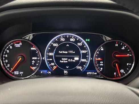 Used 2022 GMC Acadia AT4 w/ Technology Package AWD/4WD image 18