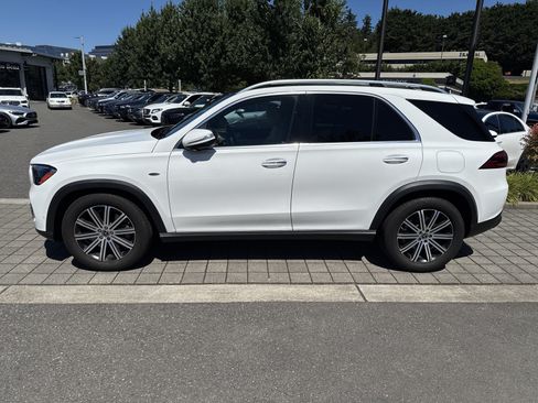 Certified 2025 Mercedes-Benz GLE 450e 4MATIC w/ Winter Package image 8