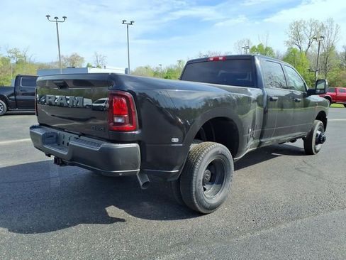 New 2026 RAM 3500 Tradesman image 7