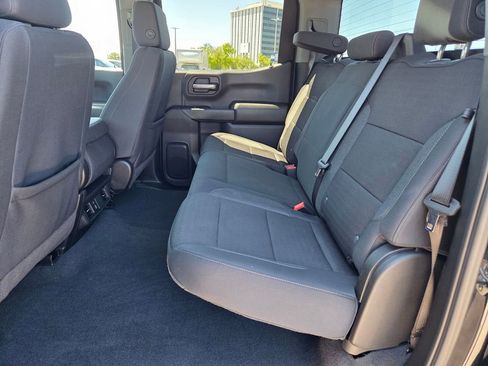 Used 2025 Chevrolet Silverado 1500 Custom Trail Boss w/ Dark Appearance Package image 8