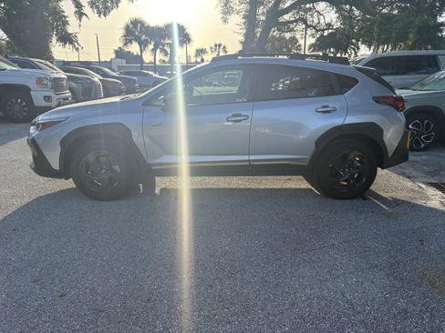Used 2024 Subaru Crosstrek 2.5i Sport AWD/4WD image 9