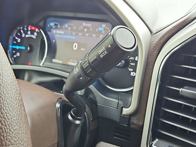 Used 2022 Ford F250 King Ranch w/ King Ranch Ultimate Package AWD/4WD image 12