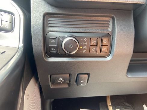 New 2025 Ford F250 Platinum image 21