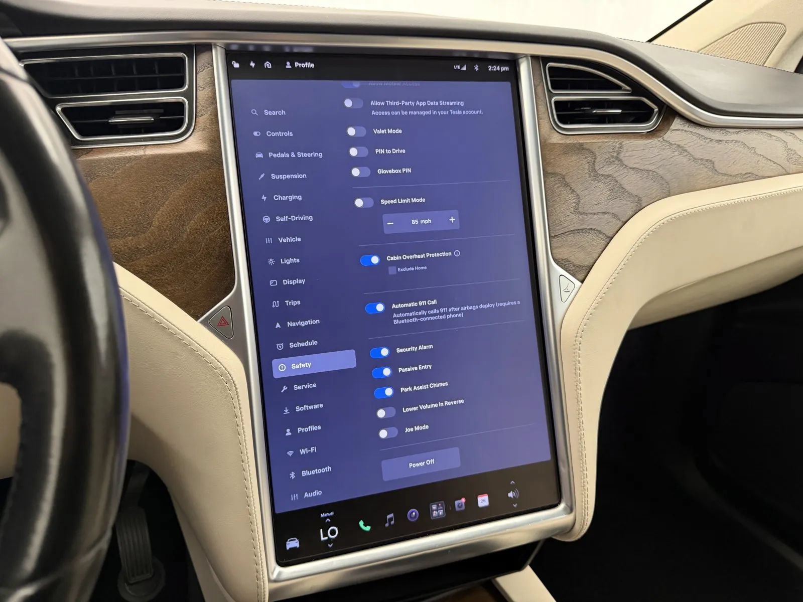 Used 2018 Tesla Model X 75D AWD/4WD image 18