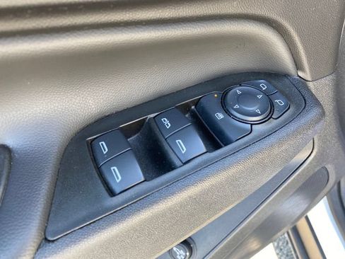 Certified 2024 Chevrolet Equinox LT FWD image 18