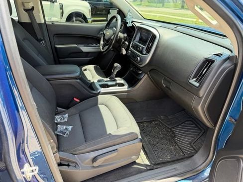 Used 2019 Chevrolet Colorado LT AWD/4WD image 16