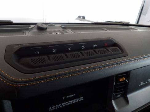 New 2024 Ford Bronco Badlands image 22