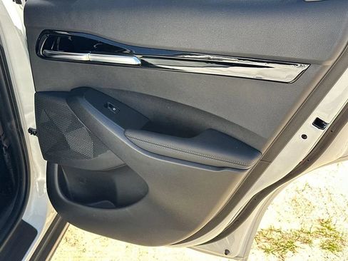 New 2027 Kia Seltos S FWD image 16