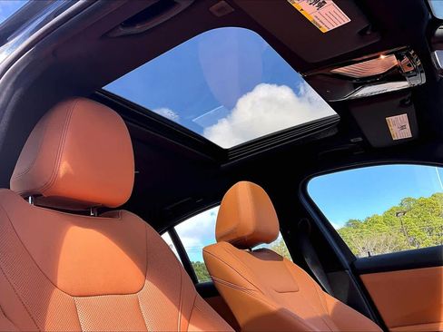 Certified 2025 BMW 330i xDrive Sedan w/ Premium Package image 14