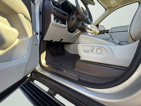 Used 2023 GMC Yukon XL Denali image 22