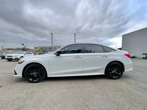 Used 2023 Honda Civic Sport image 5