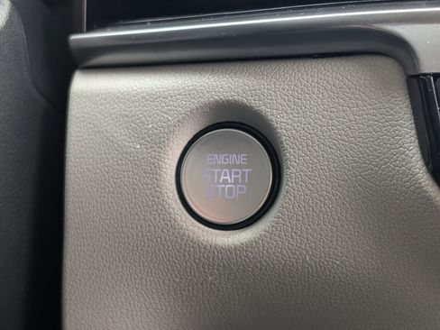 Used 2025 Kia Sorento S w/ Panoramic Sunroof Package FWD image 37
