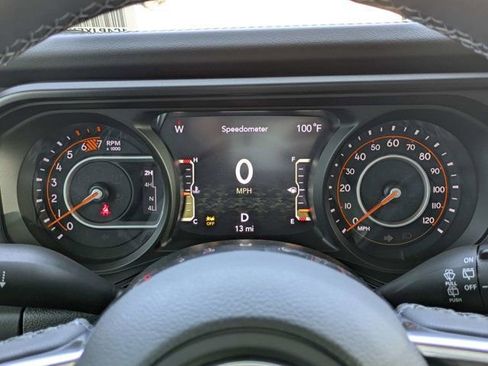 New 2026 Jeep Wrangler Unlimited Sahara AWD/4WD image 26