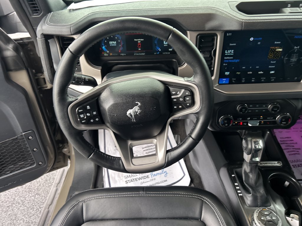 Used 2025 Ford Bronco Outer Banks AWD/4WD image 16