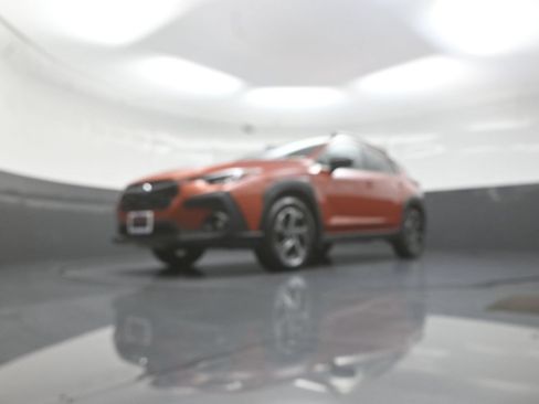 Used 2024 Subaru Crosstrek 2.0i Premium AWD/4WD image 11
