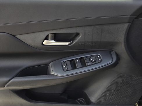 New 2026 Nissan Sentra SV w/ Floor Mat Package FWD image 15