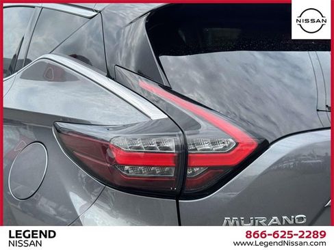Used 2023 Nissan Murano SV image 11