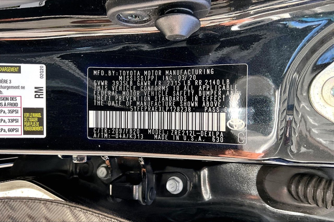 Used 2020 Toyota Corolla LE FWD image 16