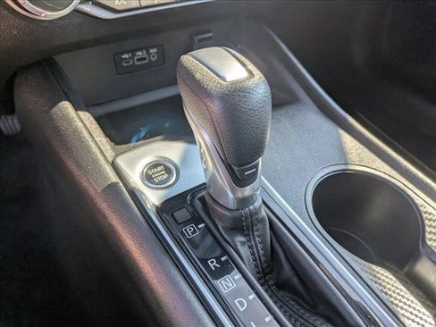 Used 2025 Nissan Altima 2.5 SV FWD image 11