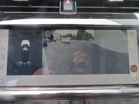 Used 2023 Land Rover Discovery Sport SE AWD/4WD image 34