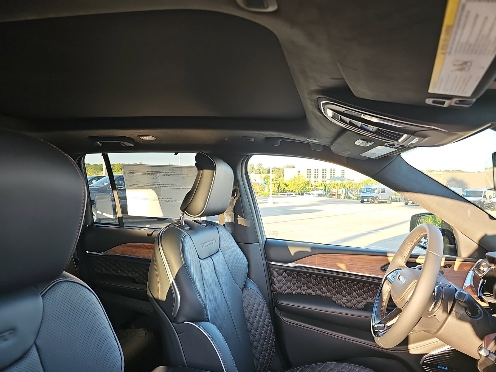 New 2027 Jeep Grand Cherokee Summit AWD/4WD image 12