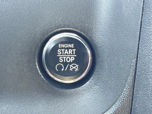 Used 2014 Dodge Challenger SXT w/ Super Sport Group (SS/T) RWD image 15